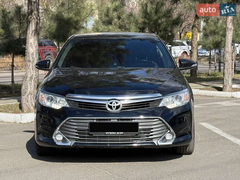 Toyota Camry 2015