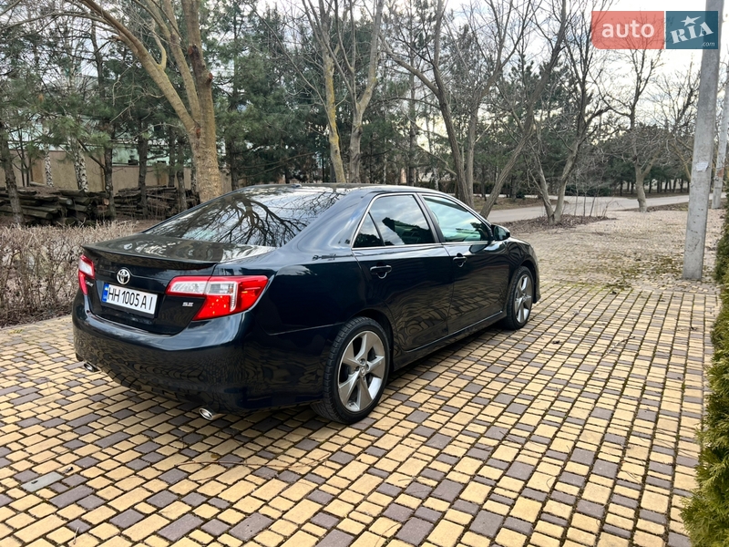 Седан Toyota Camry 2012 в Одессе
