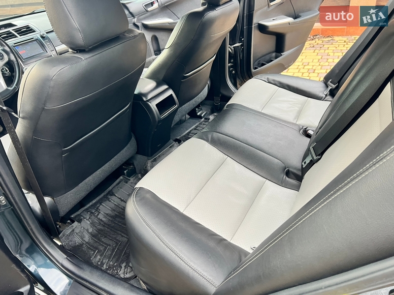 Седан Toyota Camry 2012 в Одессе