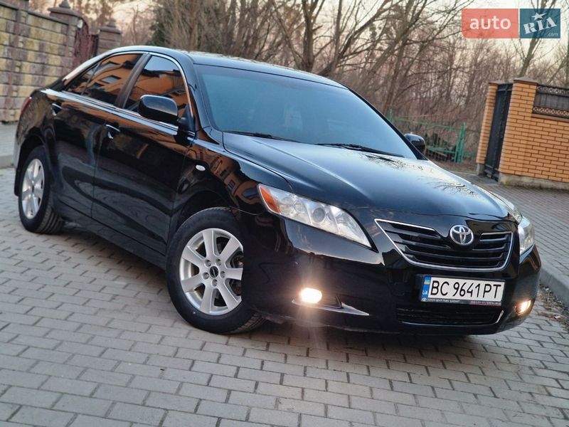 Седан Toyota Camry 2006 в Стрые