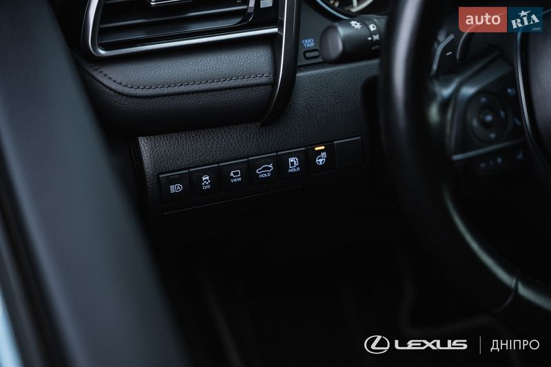 Седан Toyota Camry 2024 в Днепре