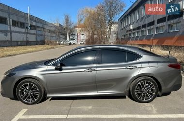 Седан Toyota Camry 2024 в Кропивницком