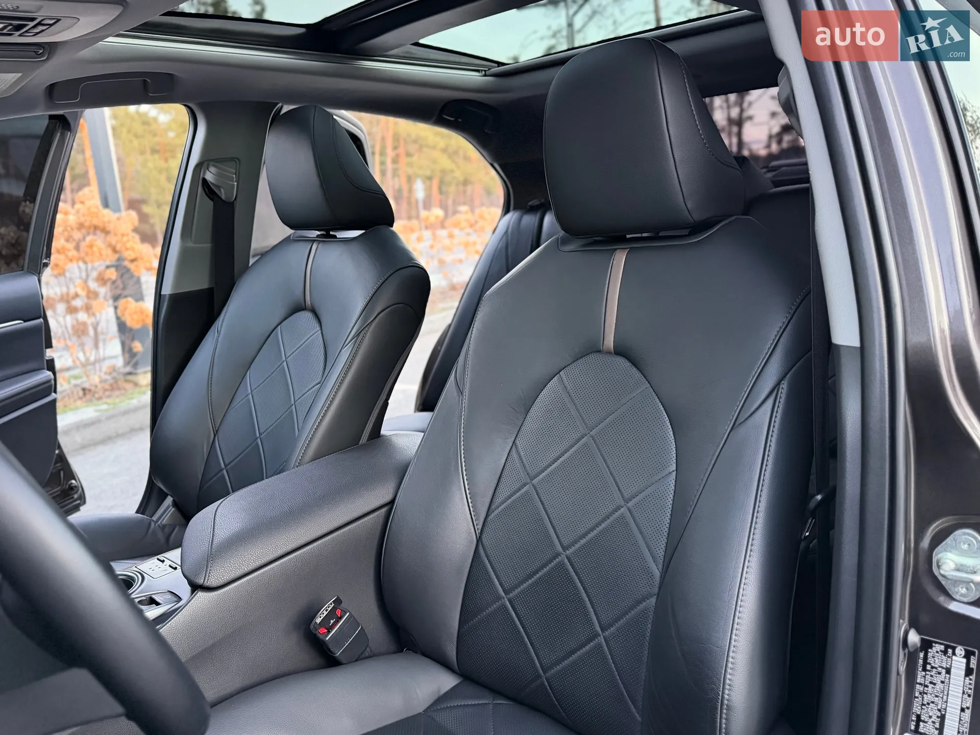 2018 Toyota Camry - мініатюра 22