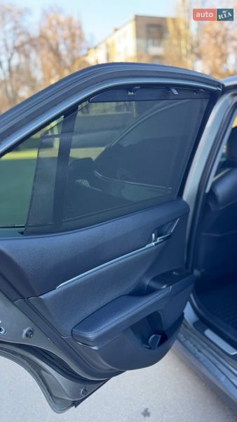 Седан Toyota Camry 2022 в Дніпрі