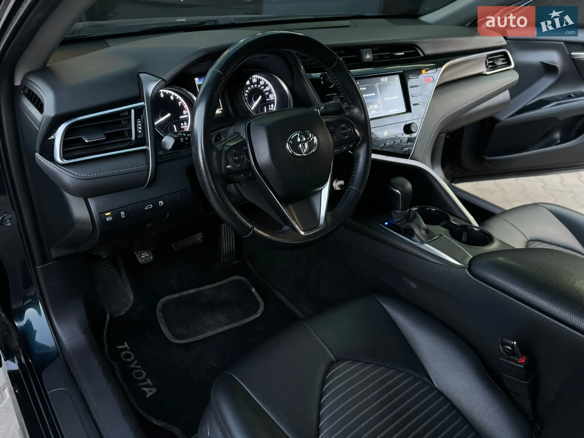 2017 Toyota Camry - мініатюра 25