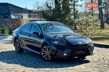 Седан Toyota Camry 2024 в Киеве