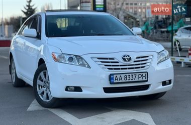 Седан Toyota Camry 2008 в Києві