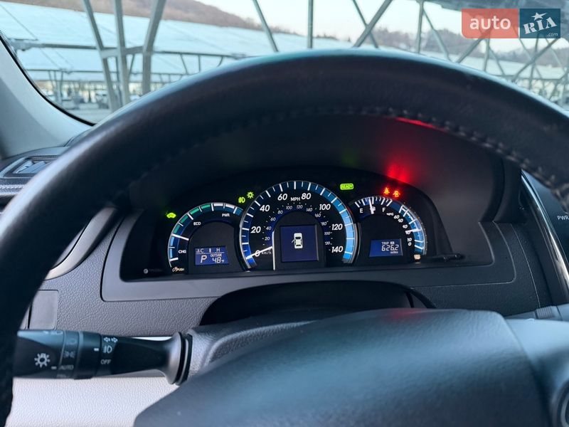 Седан Toyota Camry 2013 в Львове