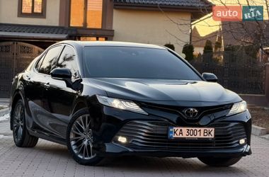 Седан Toyota Camry 2018 в Белой Церкви