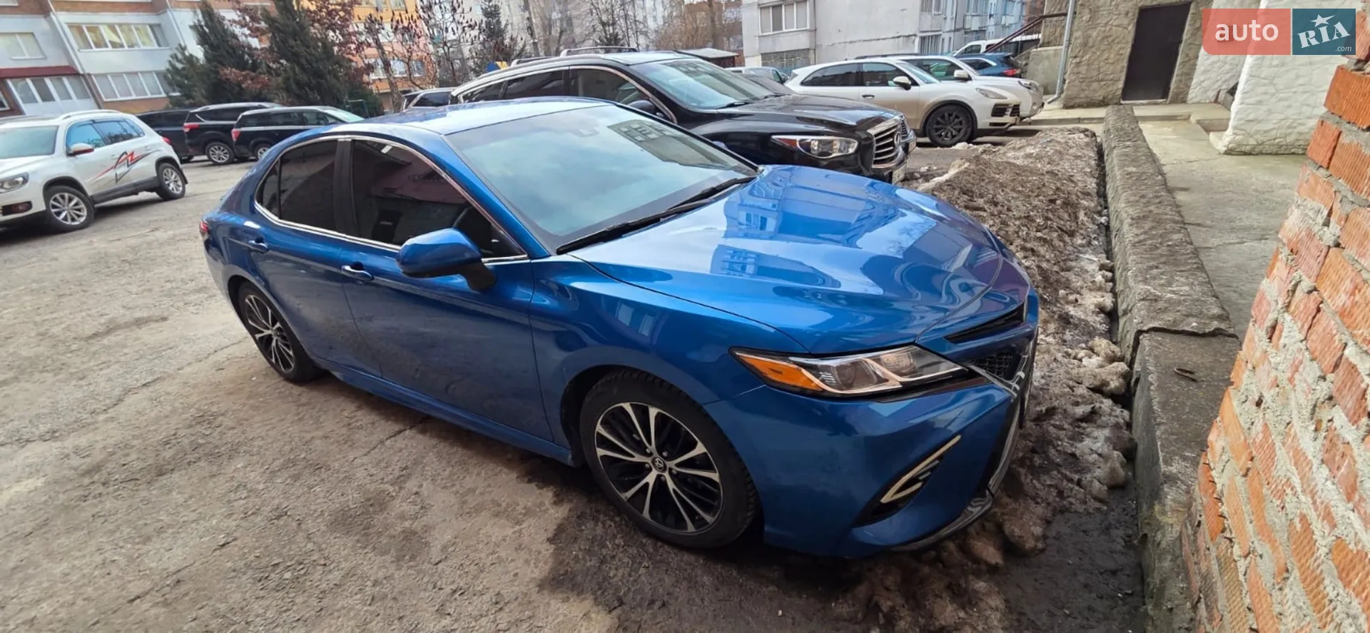 2017 Toyota Camry - мініатюра 2