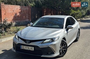 Седан Toyota Camry 2024 в Днепре