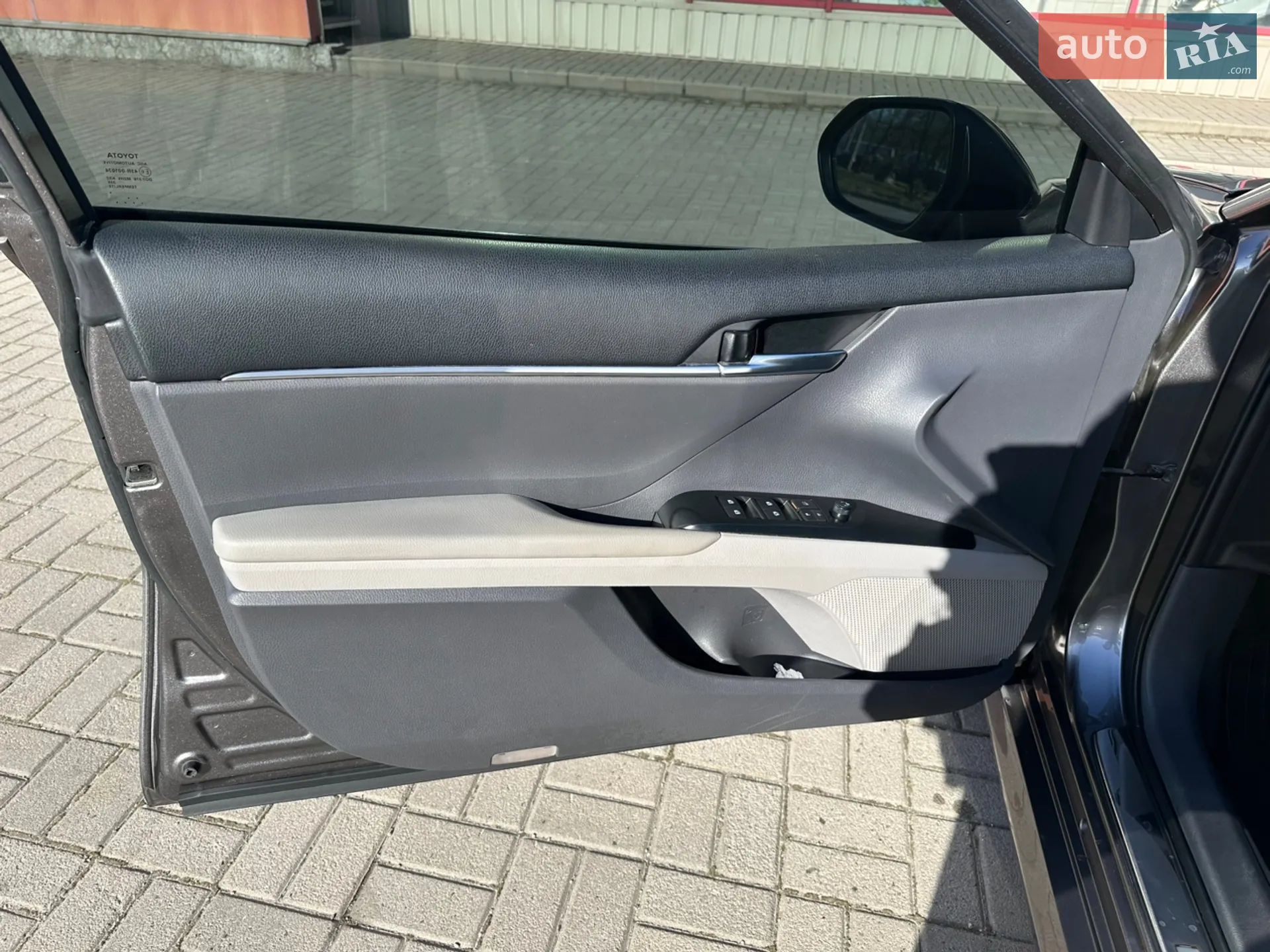 2018 Toyota Camry - мініатюра 23