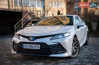Седан Toyota Camry 2021 в Харькове