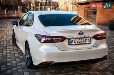 Седан Toyota Camry 2021 в Харькове