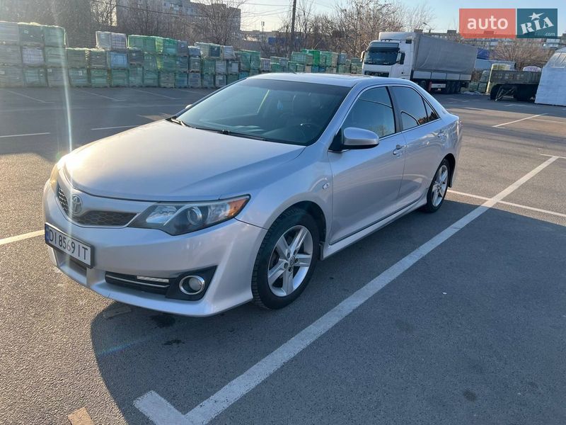 Toyota Camry 2014