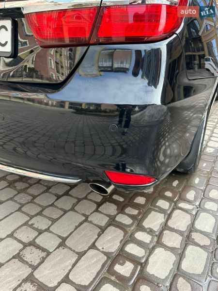 Седан Toyota Camry 2017 в Харькове