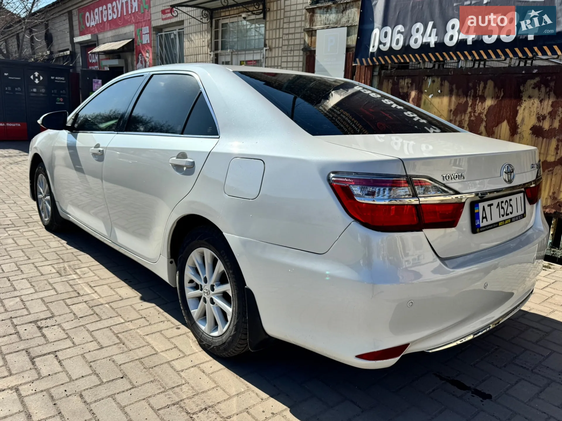 2016 Toyota Camry - мініатюра 6