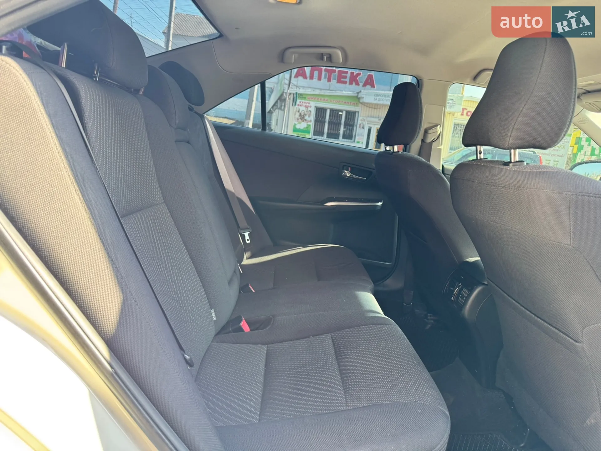 2016 Toyota Camry - мініатюра 14