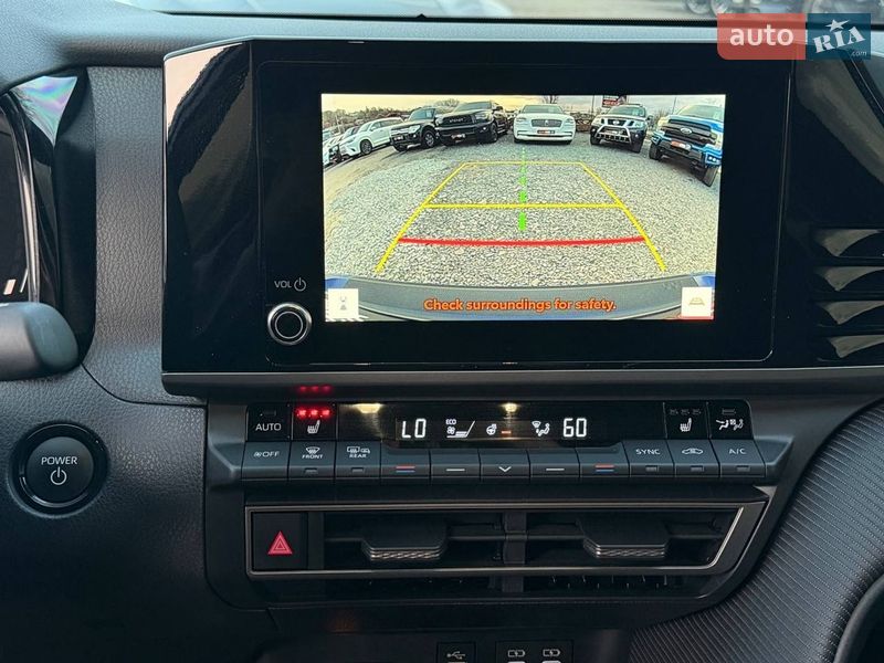Седан Toyota Camry 2024 в Харкові