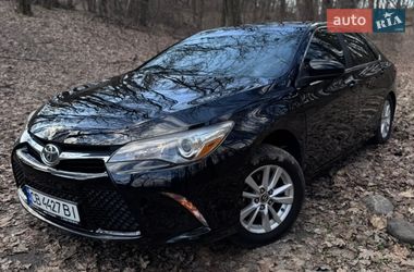 Седан Toyota Camry 2015 в Києві