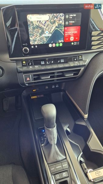 Седан Toyota Camry 2024 в Ивано-Франковске