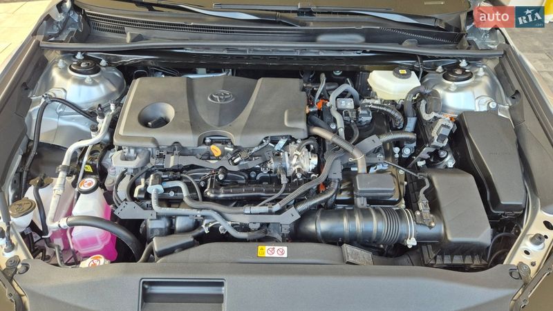 Седан Toyota Camry 2024 в Ивано-Франковске