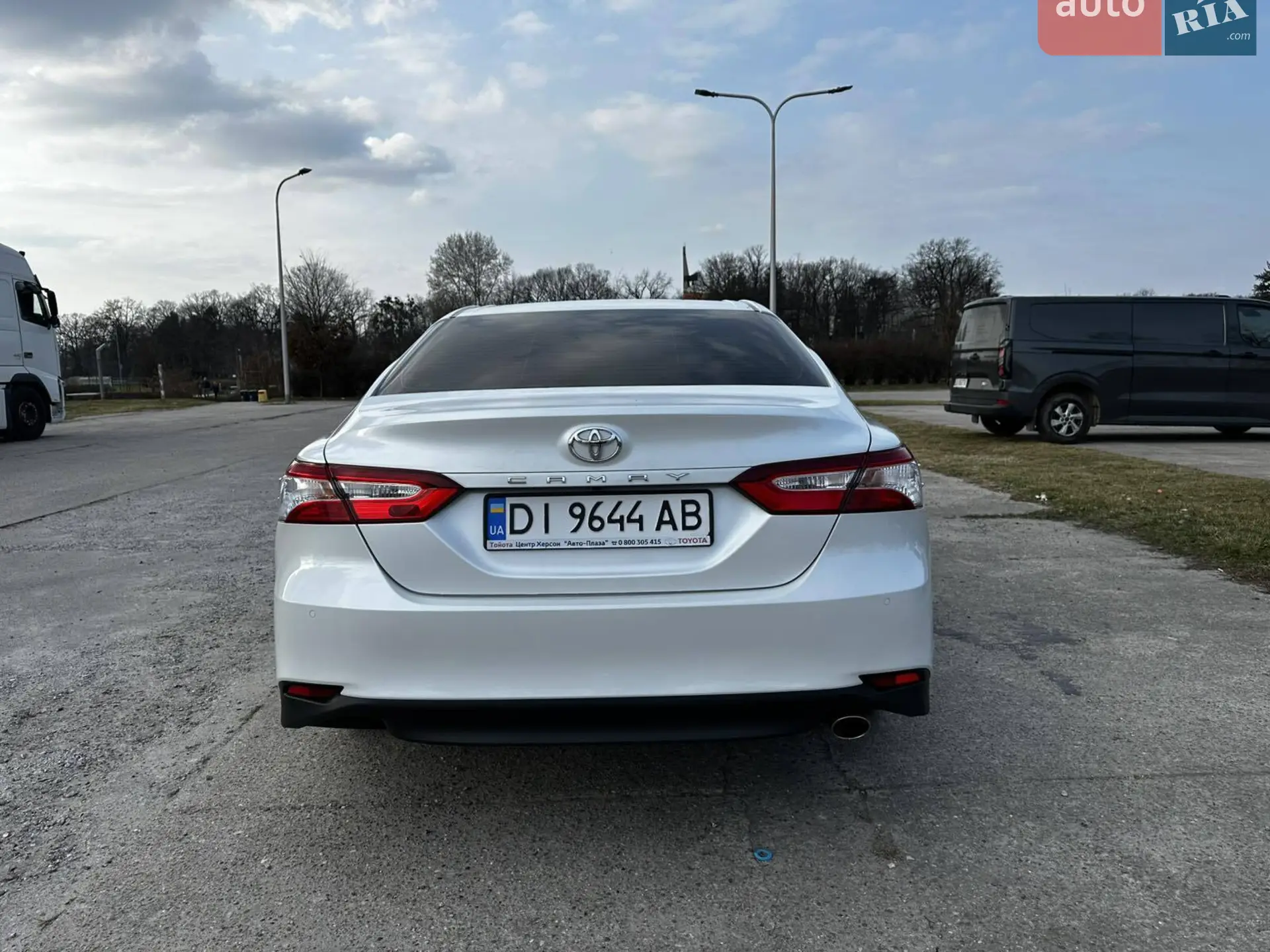 2020 Toyota Camry - мініатюра 3