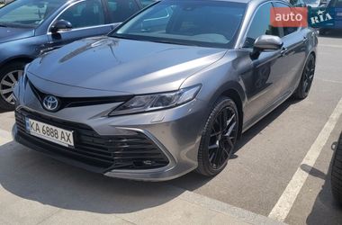 Седан Toyota Camry 2022 в Києві