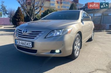 Седан Toyota Camry 2006 в Києві