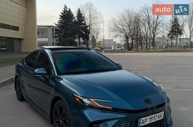 Седан Toyota Camry 2024 в Дніпрі