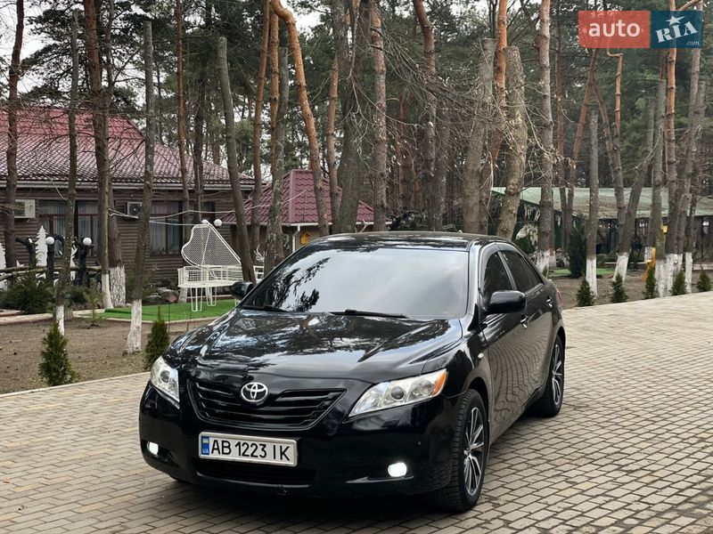 Седан Toyota Camry 2007 в Бершаді