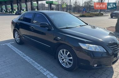 Седан Toyota Camry 2009 в Кременчуге