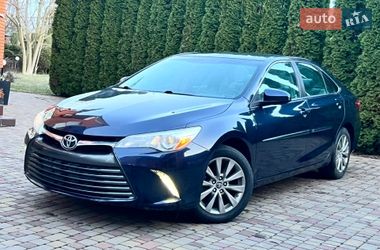 Седан Toyota Camry 2017 в Луцьку