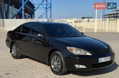 Седан Toyota Camry 2004 в Харькове