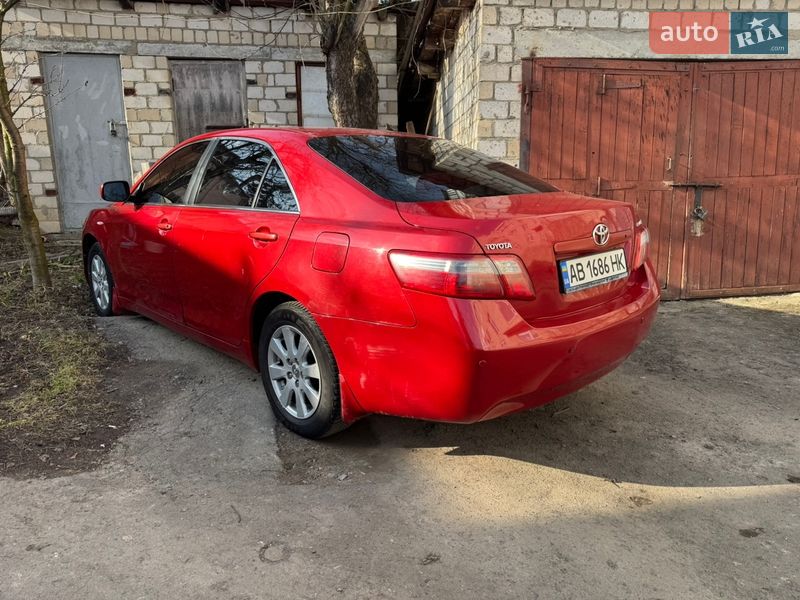 Седан Toyota Camry 2008 в Виннице