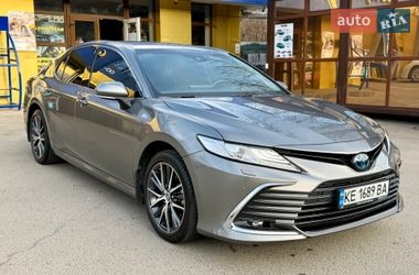 Седан Toyota Camry 2021 в Дніпрі