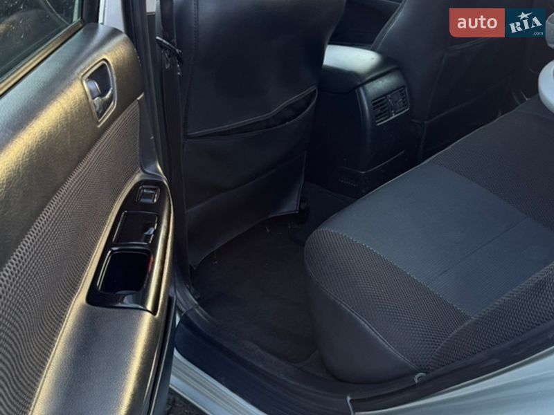 Седан Toyota Camry 2003 в Белой Церкви