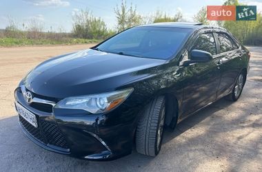 Седан Toyota Camry 2015 в Гайсине