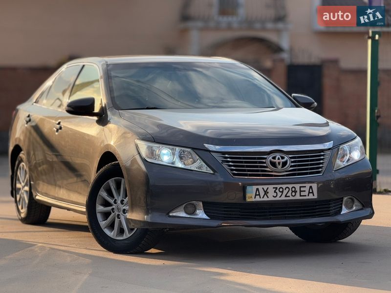 Toyota Camry 2013