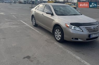 Седан Toyota Camry 2008 в Києві