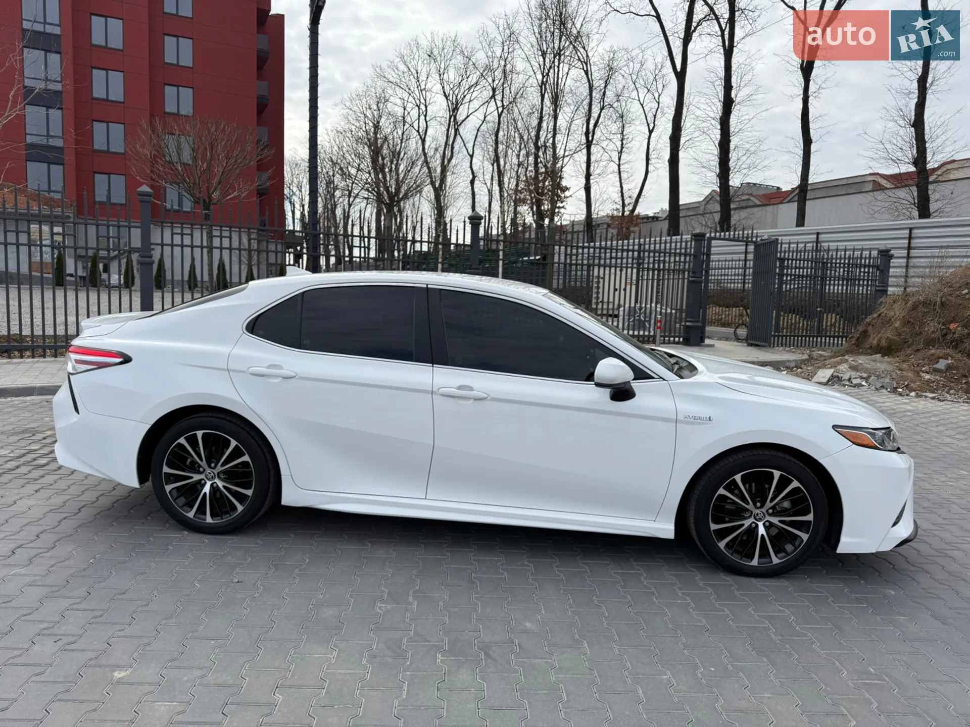 2020 Toyota Camry - мініатюра 19