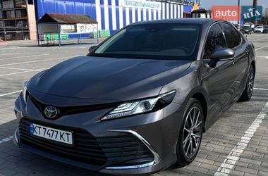 Седан Toyota Camry 2023 в Коломые