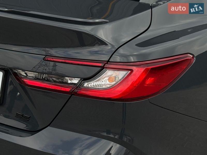 Седан Toyota Camry 2024 в Виннице