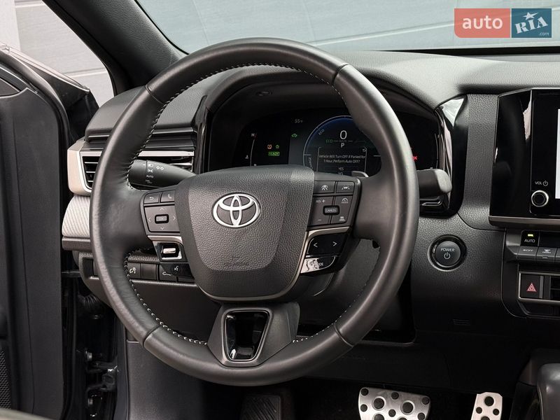 Седан Toyota Camry 2024 в Виннице