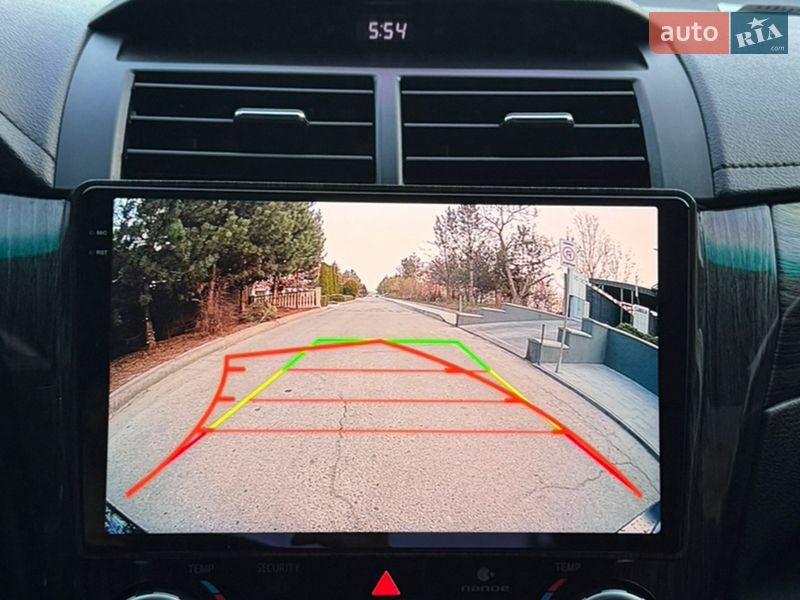 Седан Toyota Camry 2011 в Днепре