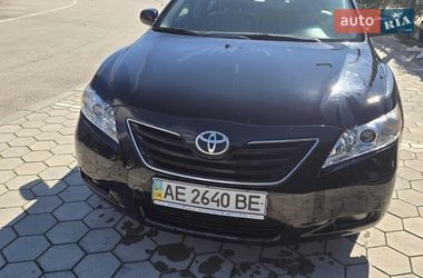 Седан Toyota Camry 2006 в Днепре