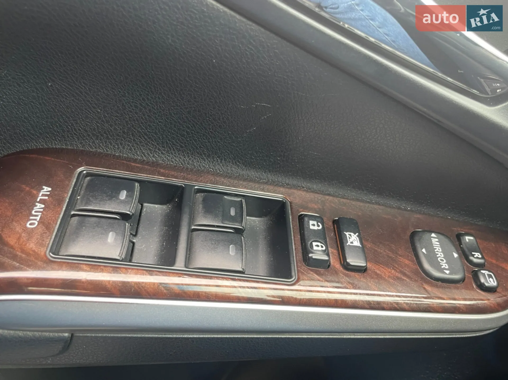 2016 Toyota Camry - мініатюра 16