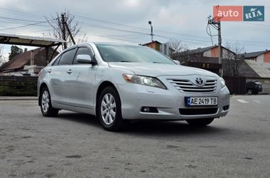 Седан Toyota Camry 2006 в Дніпрі
