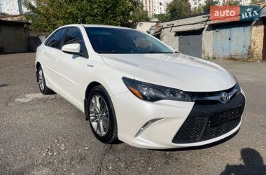 Седан Toyota Camry 2017 в Киеве