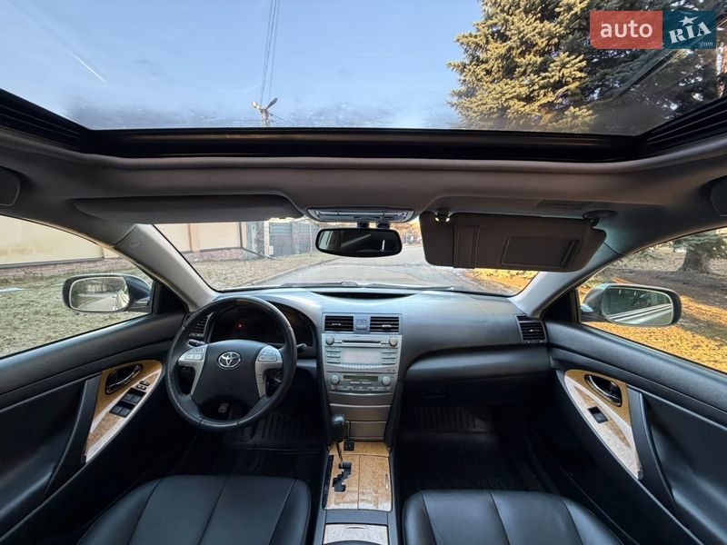 Седан Toyota Camry 2007 в Киеве